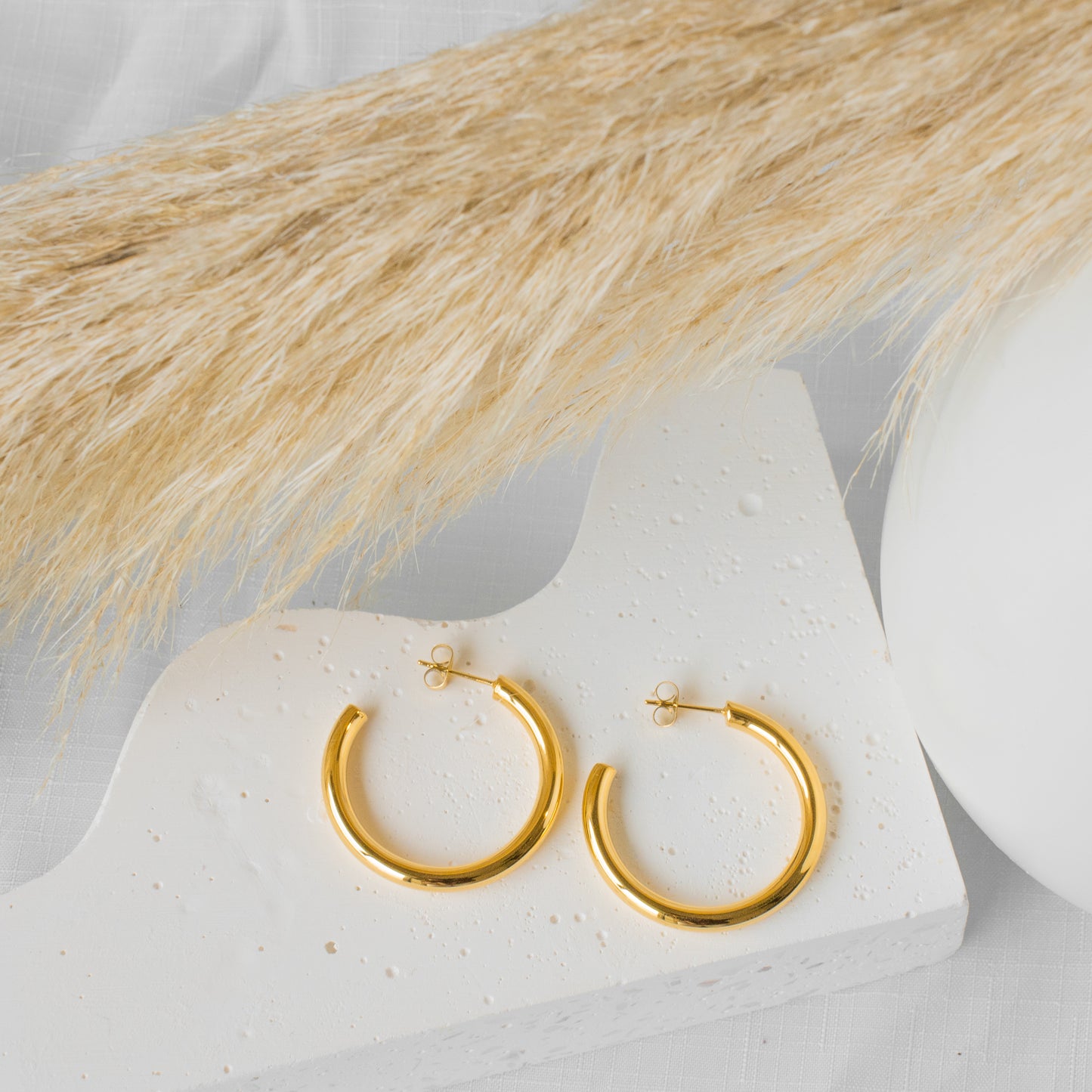 Classic Essence Hoops