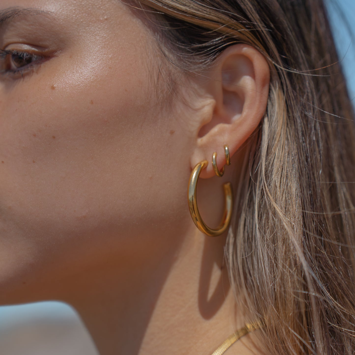 Classic Essence Hoops